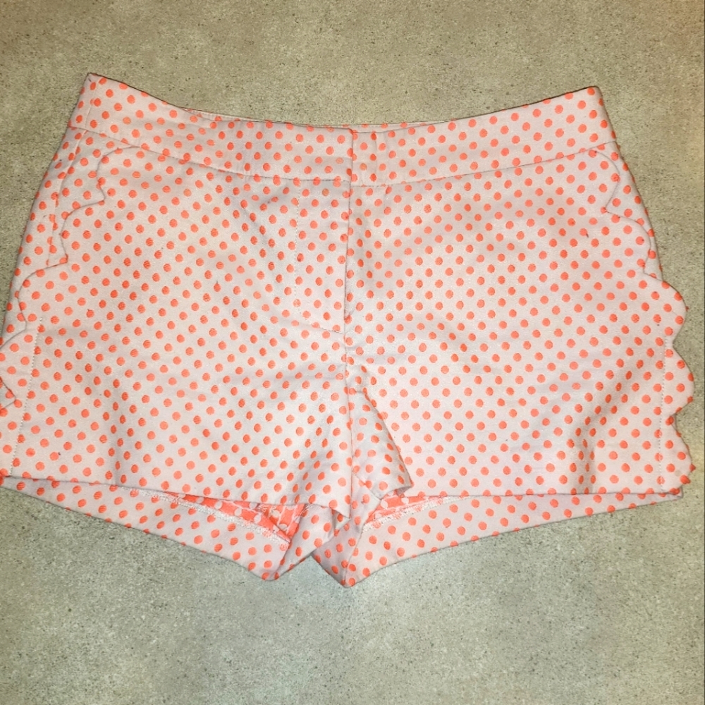 J. CREW PEACH AND PINK POLKA-DOT SHORTS WITH SCALLOPED POCKETS SIZE 2
